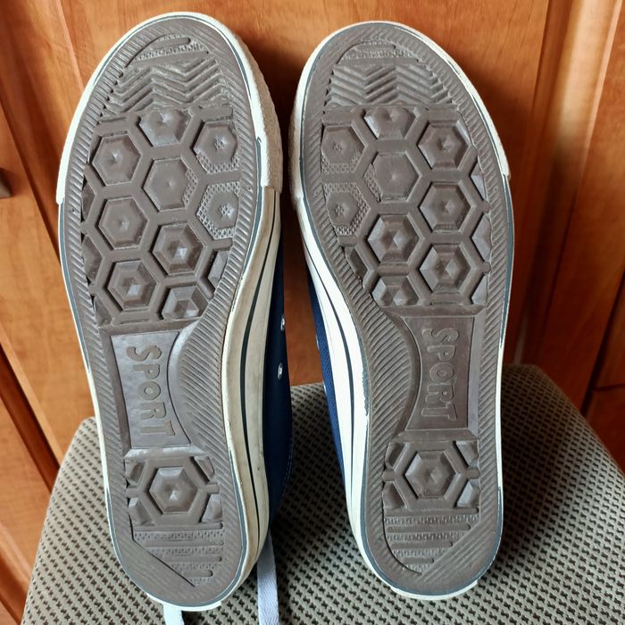 Trampki rozmiar 38