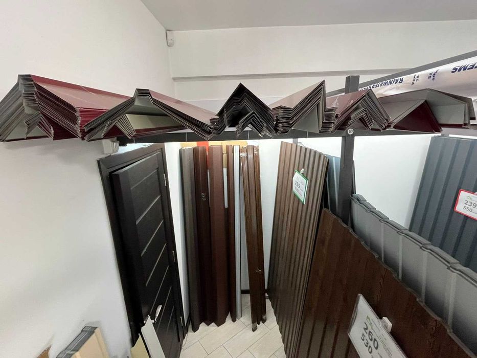 Профільований лист на паркан та дах комплектуючі вітрові та коньки