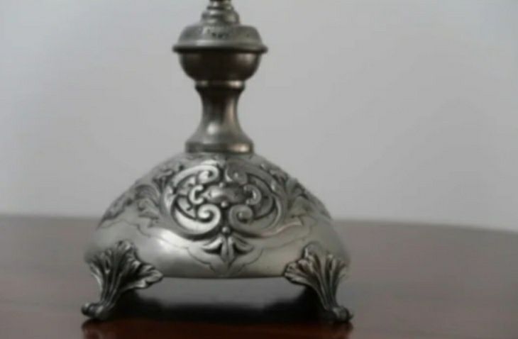 Castiçais em estanho