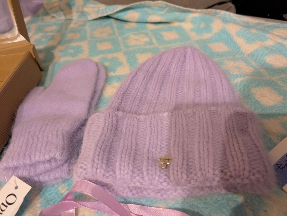Nowy komplet czapka rękawiczki odyssey angora prezent