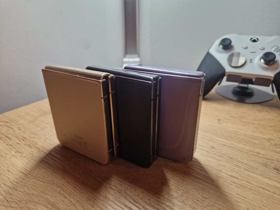 Samsung Galaxy Z Flip 2,3 деталі