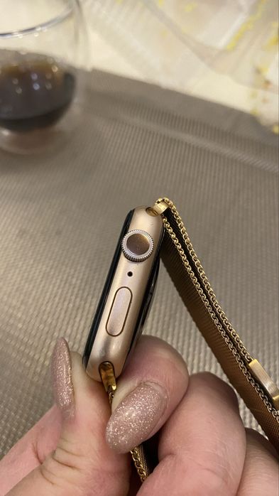 Apple Watch S5 44mm gold