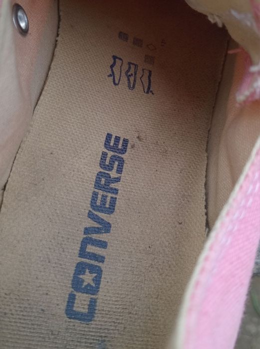 Жіночі фірмові кеди конверси