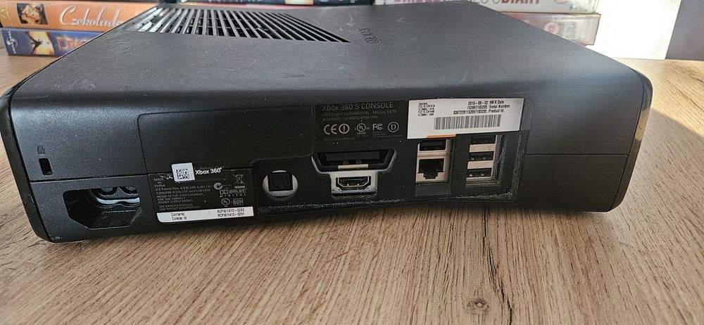Xbox 360 slim konsola
