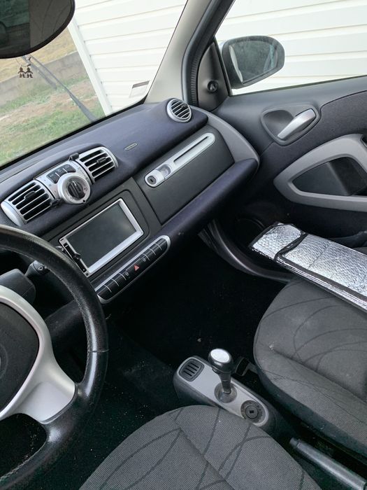 Vendo smart fortwo 2013 exclusivamente para pecas , vendo inteiro atencao carro vai sem documento so para pecas