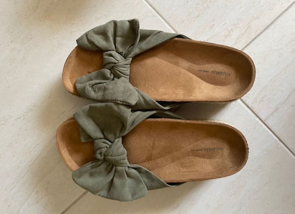 Sandálias verdes Pull&Bear