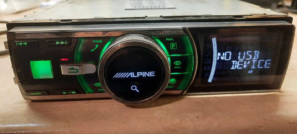 Магнітола Alpine orig