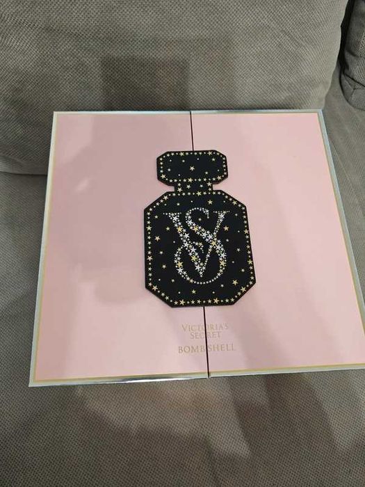 Victoria's Secret Bombshell zestaw perfumy 100ml, mgiełka, balsam