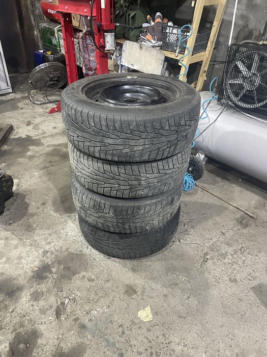 Диски з зимовою резиною 205/55 r16