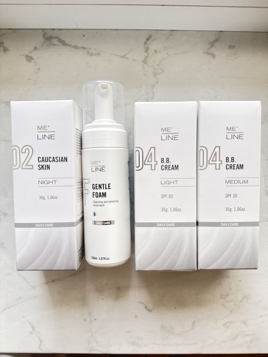 Me Line тональний ВВкрем light/medium SPF30.Від пігментаціі.