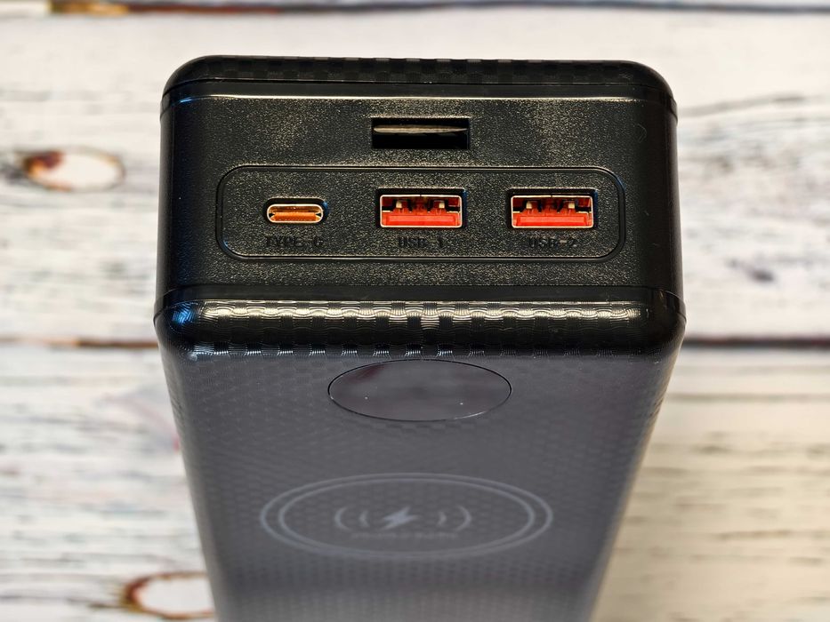 Корпус 12 16 АКБ 21700 швидка беспровідна зарядка лед лампа PowerBank