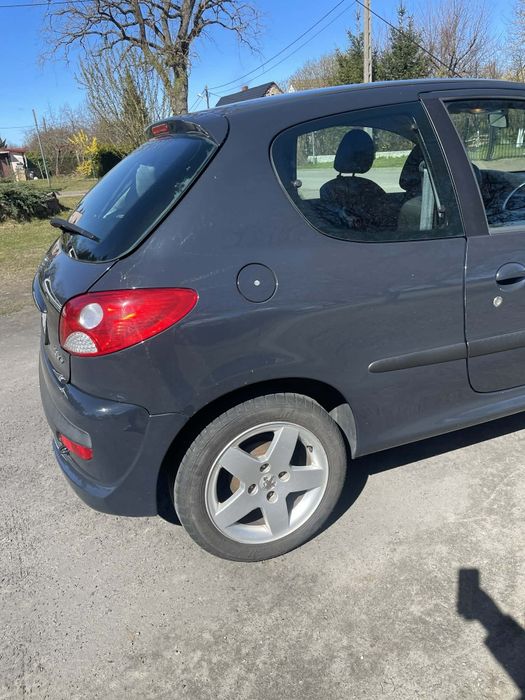 Peugeot 206 +  206plus