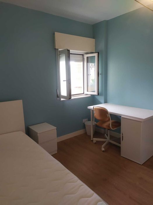Quartos para estudantes – Próximo do ISEL/RTP e Metro de Chelas