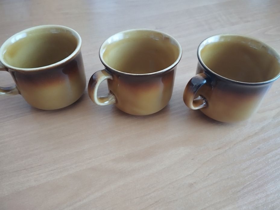 3 kubki z czasów PRL-u