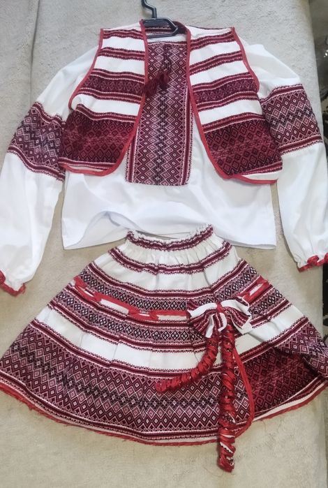 Вишиванка для дівчинки