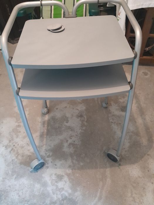 Prateleira de Secretária