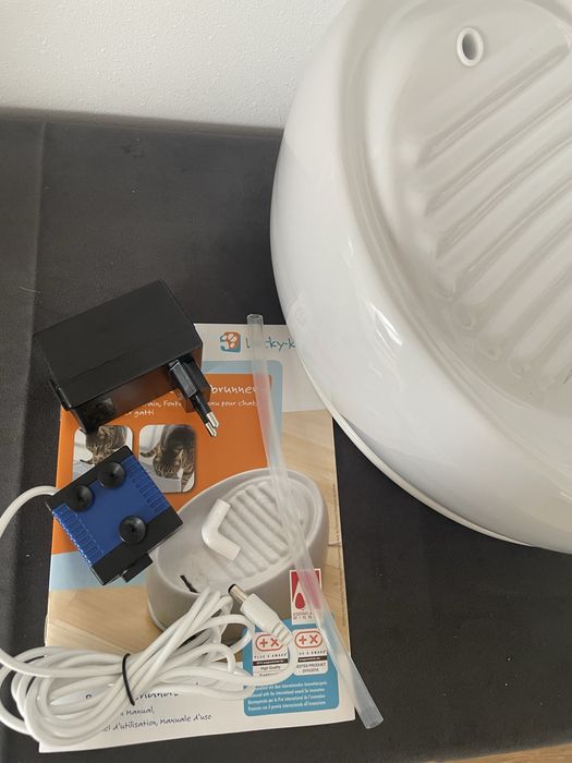 Lucky-Kitty poidełko fontanna, biała