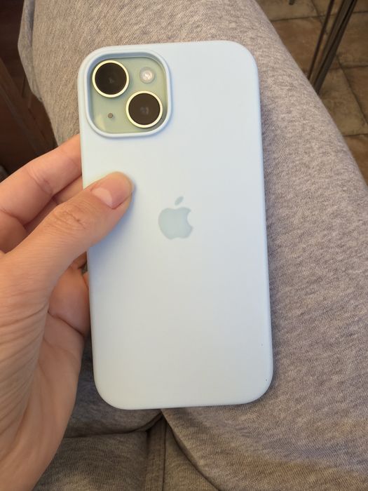 Продам Iphone 15 куплен за границей