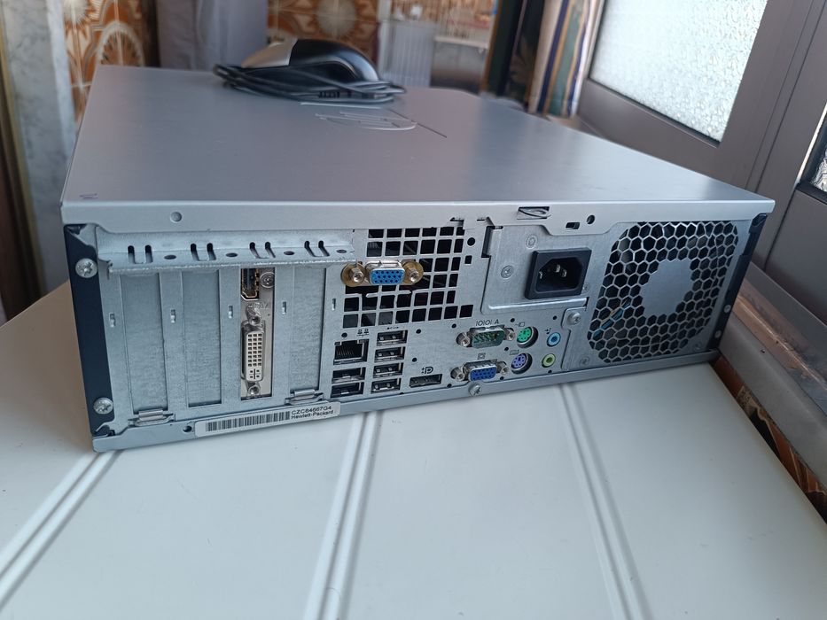 HP Computer + 1 GB Graphics Card + Mouse + Memory Card Reader64738613888001122