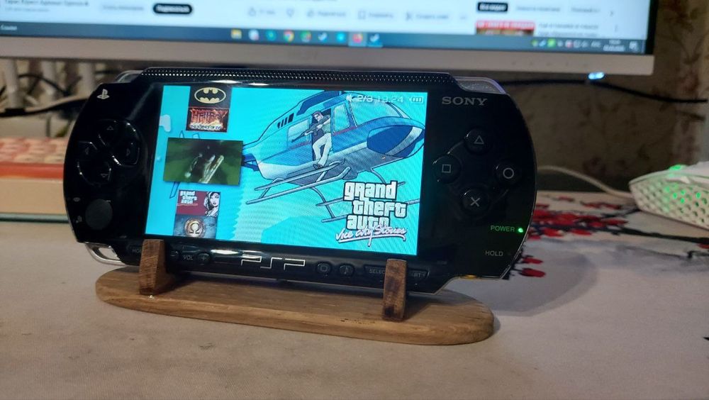 Игровая приставка psp