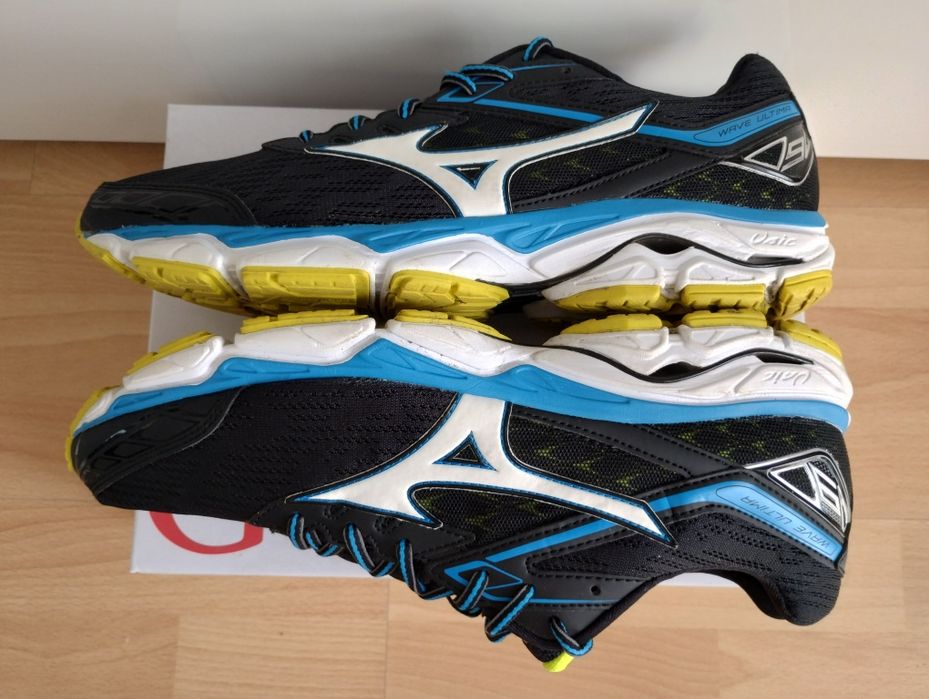 Buty męskie sportowe 44 Mizuno Wave Ultima 9