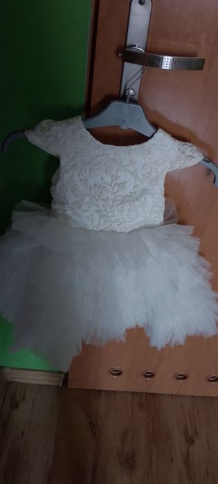 Sukienka na chrzest roz.92