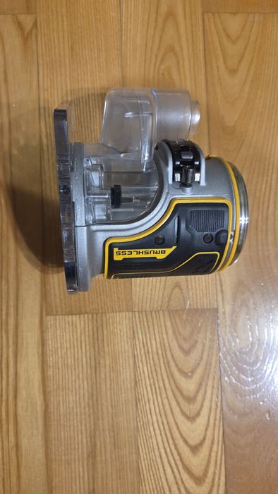Frezarka górnowrzecionowa DeWalt DCW600N.  Nieużywana.