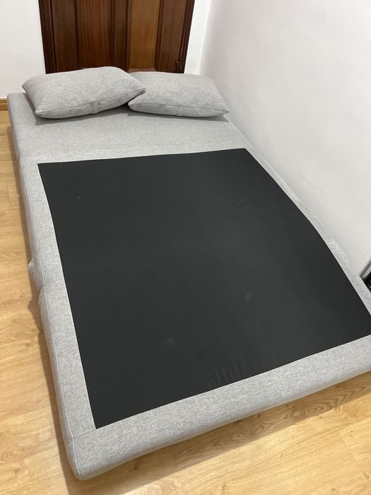 Vendo Sofá-Cama. em ótimo estado.  Largura 1,20. Cumprimento 2.10