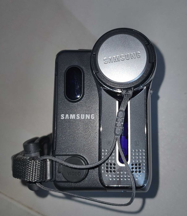 For Sale: Samsung VP-D-351 Camcorder for Parts64739754135042122