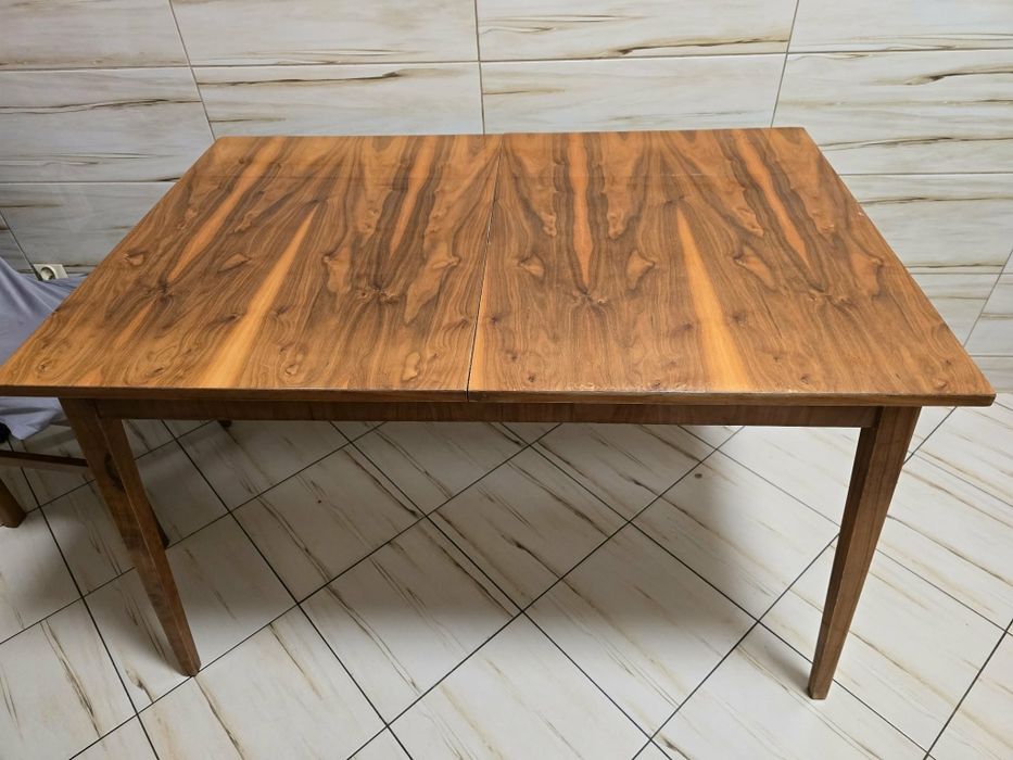 Stół zabytkowy ze starości