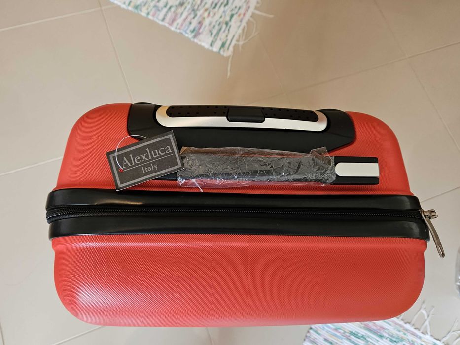 Mala de viagem italiana - Edição Limitada rara Coca cola - 4 rodas