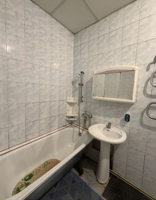 Оренда 2к квартири, центр ( 5 гімназія)