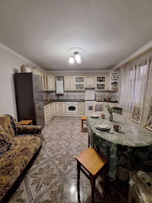 Продаж / Будинок / незалежності , Млинів