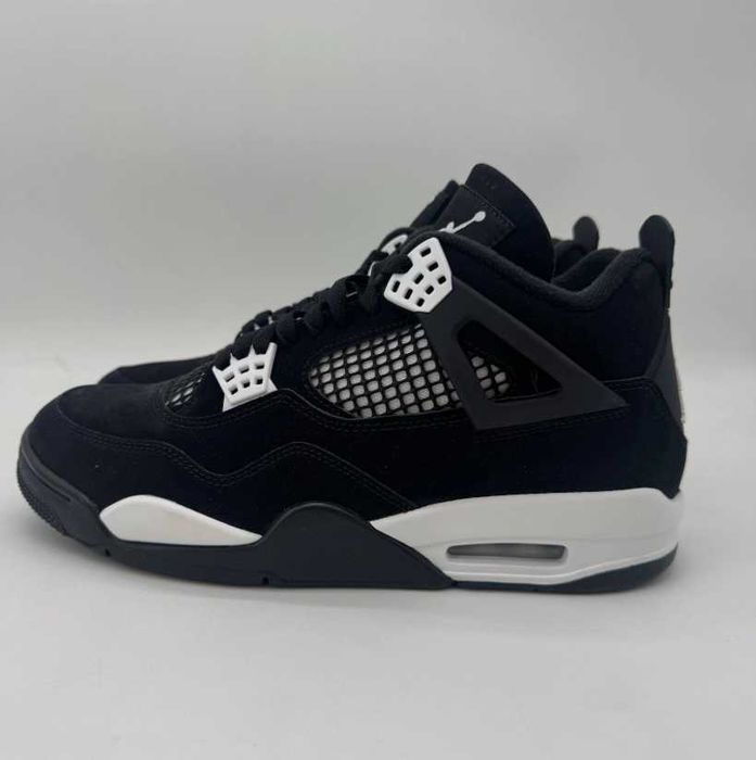 Jordan 4 Retro White Thunde R.42