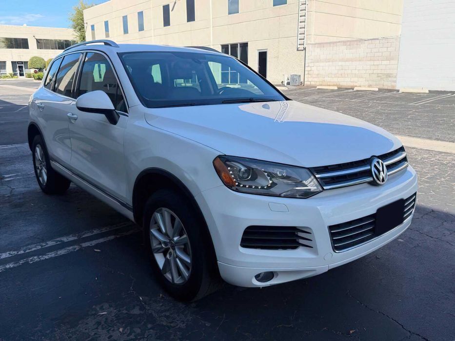 Volkswagen Touareg Executive      2013