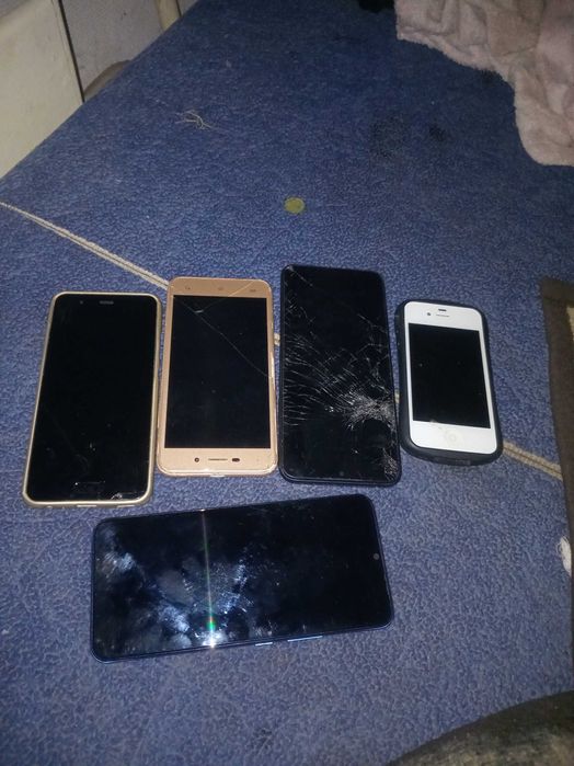 Робочі телефони треба заміна єкранів на запчастини. Срочно