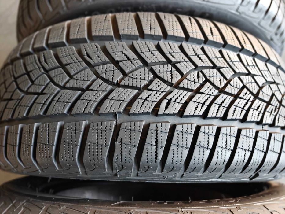 R17 225/55 шини зимові вживані імпортні GoodYear Ultraprip Performance рік25 виробництво Германія