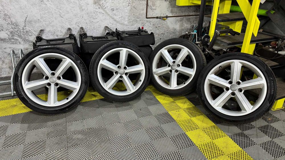 Koła - oryginalne alufelgi 18" AUDI 5x112 Ronal 1748 + opony letnie