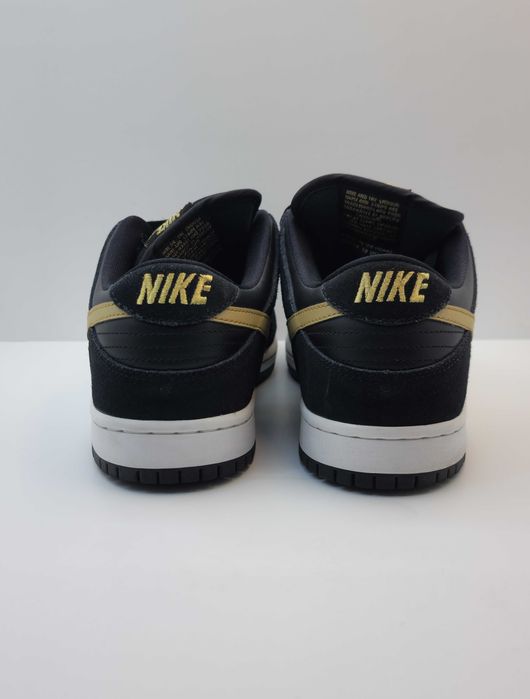 Nike SB Dunk Low Takashi (2018)