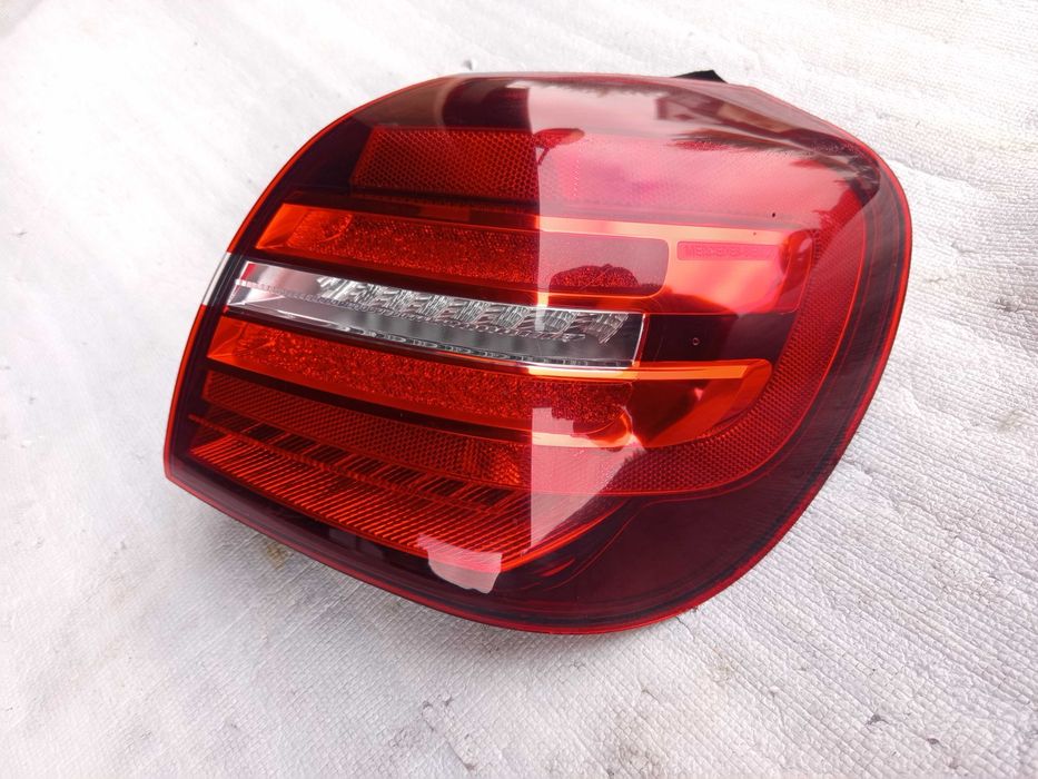 Lampa Prawa Tylna LED w Błotnik MERCEDES GLA W156 Lift A156.906.8400