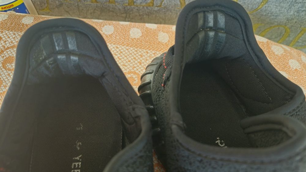Кроссовки Adidas Yeezy Boost US11