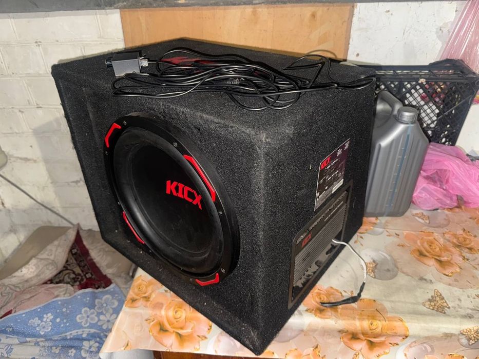 Продам сабвуфер 12 активный