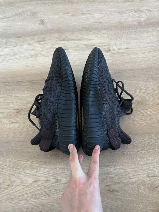 Adidas Yeezy 350 кросівки 40 р