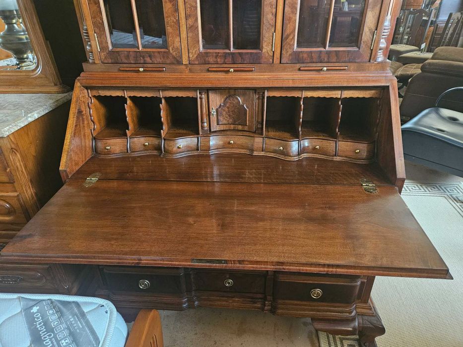 Lindíssima Papeleira - Bom estado geral