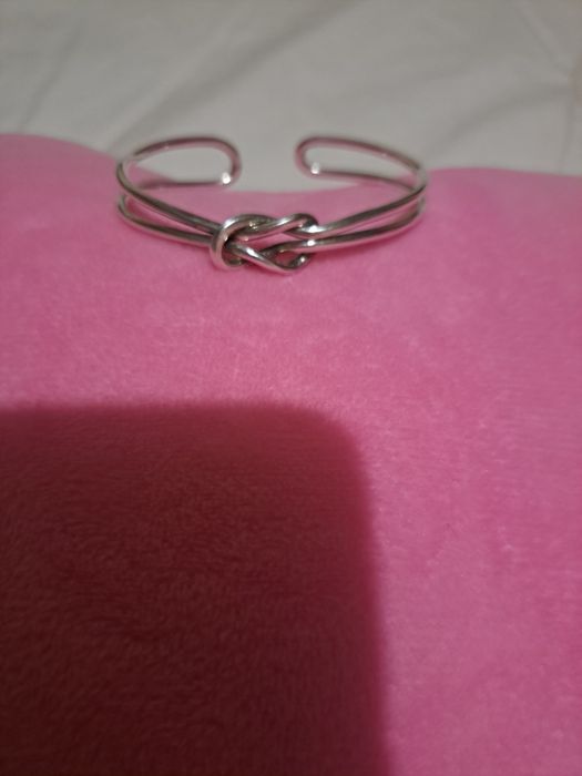 Pulseira em prata com nó