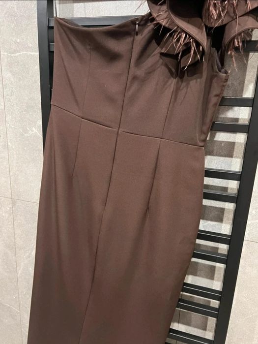 Sukienka Bicotone z piórkami