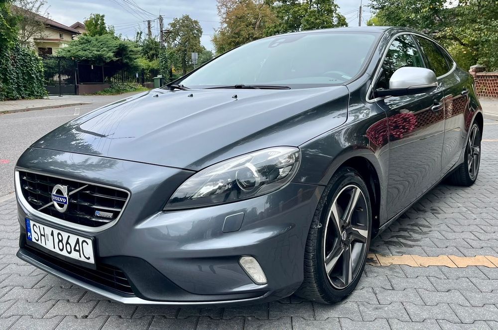 Volvo V40
