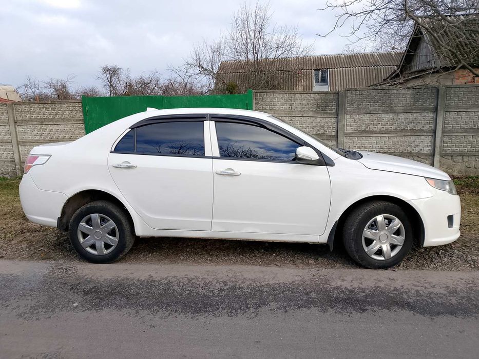 Автомобіль Geely