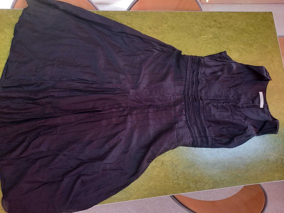 Czarna sukienka jak mgiełka