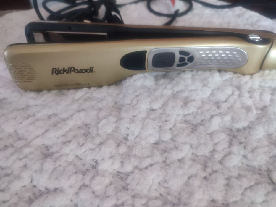 Prancha de alisamento Ricki Parodi a vapor 230 graus